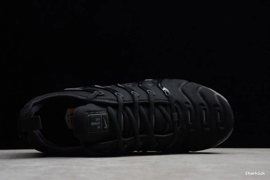 Triple  Nike Plus Black 924453-004 Air VaporMax 1204